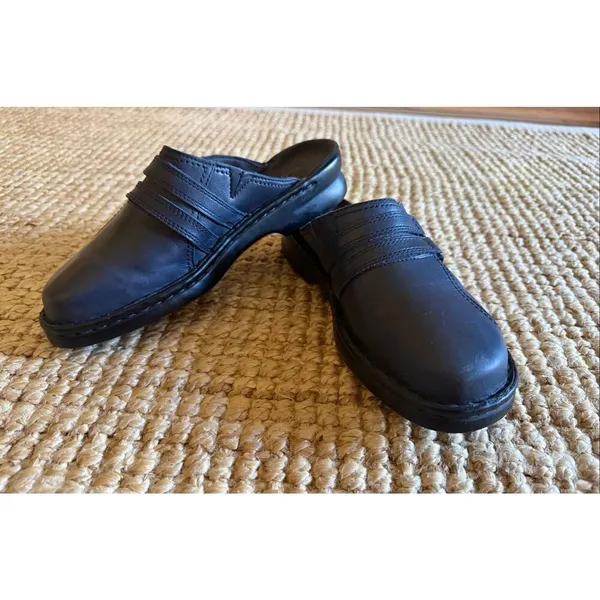 Clarks Black Leather Clogs Women Size 8 M Slip On Comfort Shoes - Image 8