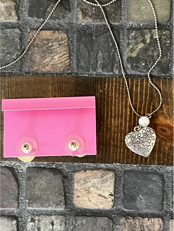 Vintage Y2K Betsey Johnson Coquette Pink Heart Necklace & Earrings Set 💗 - Image 4