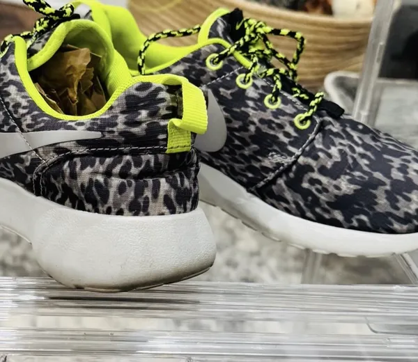 Nike Roshe Run Leopard Print Athletic Shoe Cool Grey/ Wolf Grey Volt-Black - Image 4