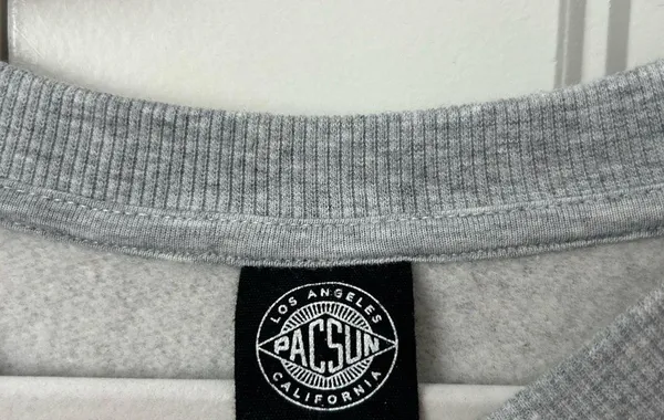 PacSun graphic crewneck, one size - Image 4