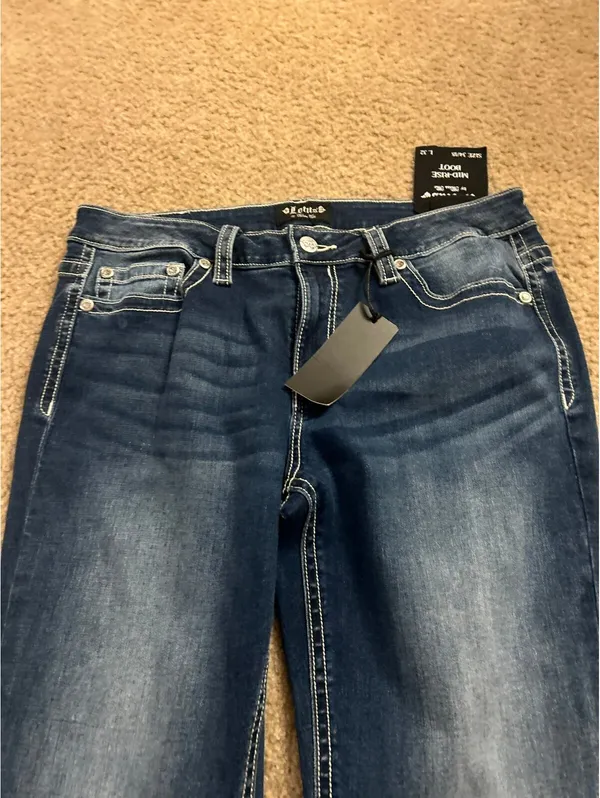 E309 lotus by miss me mid-rise boot size 34/18 l32 jeans - Image 2