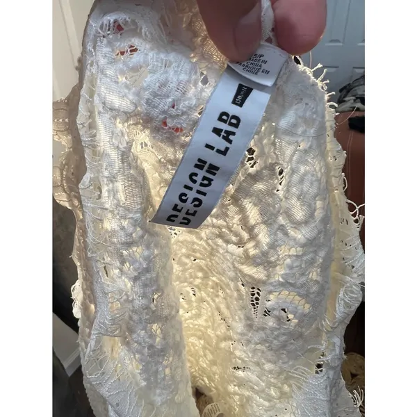 Design Lab Lord & Taylor Sleeveless Crochet Lace Crop Top - Image 8