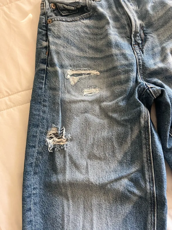 American Eagle Strigid Jeans High-Waisted Ripped Baggy Straight - Image 4