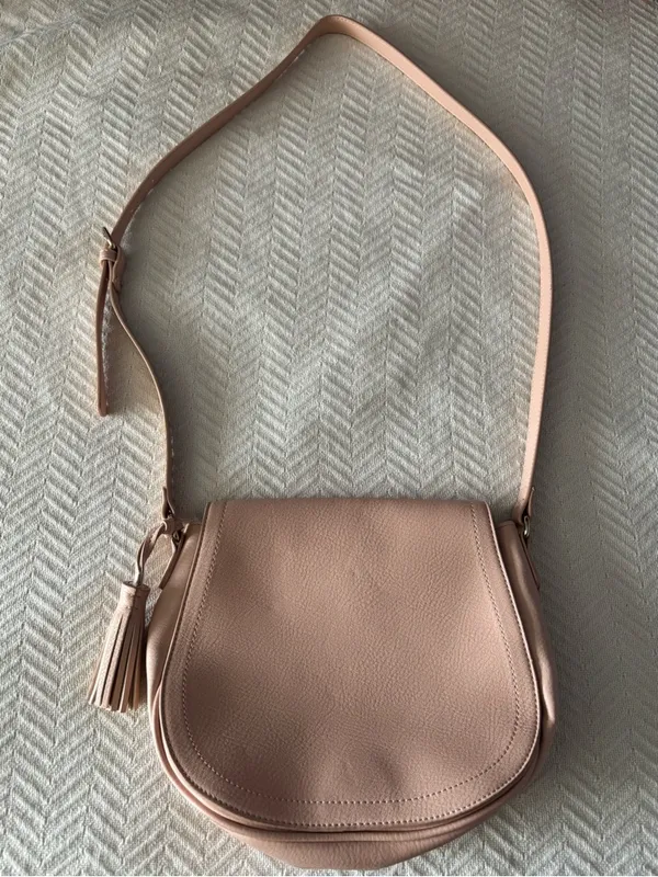 Classic Women's Saddle Crossbody Bag in Blush Pink - Image 2