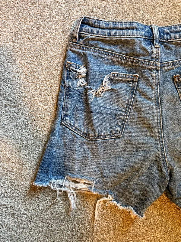 American Eagle Highest Rise Baggy Distressed Shorts - Image 5