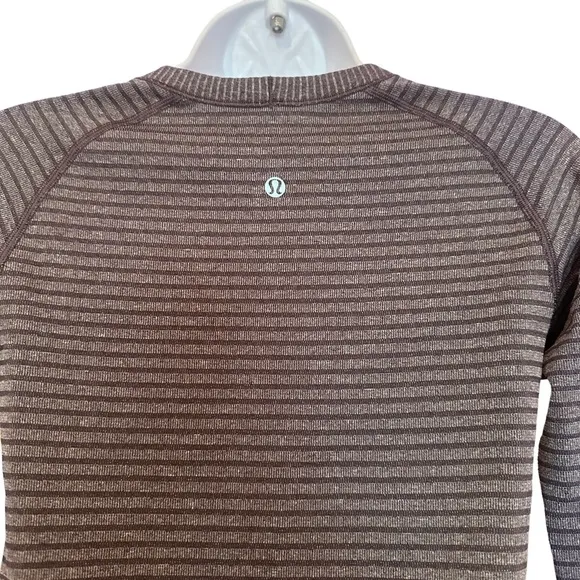 Lululemon Swiftly 6 Tech Striped‎ purple Long-Sleeves Shirts - Image 4