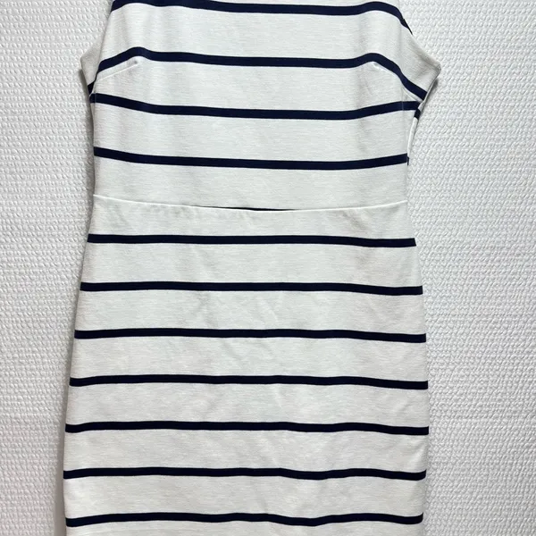 Old Navy Navy and White Striped Mini Dress - Image 2