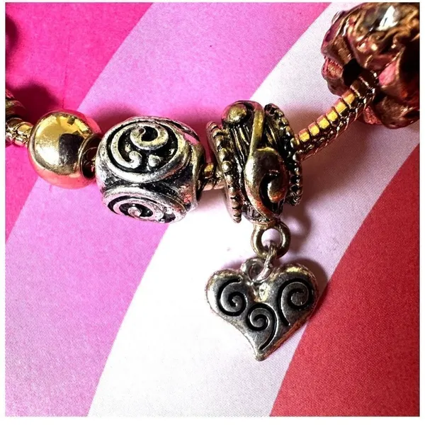 Three toned “R” initial charm bracelet Gold - Image 6