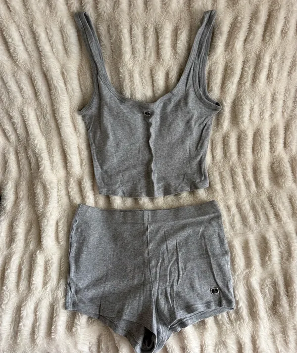 Victoria's Secret Gray Ribbed Crop Tank and Short Set - Image 3