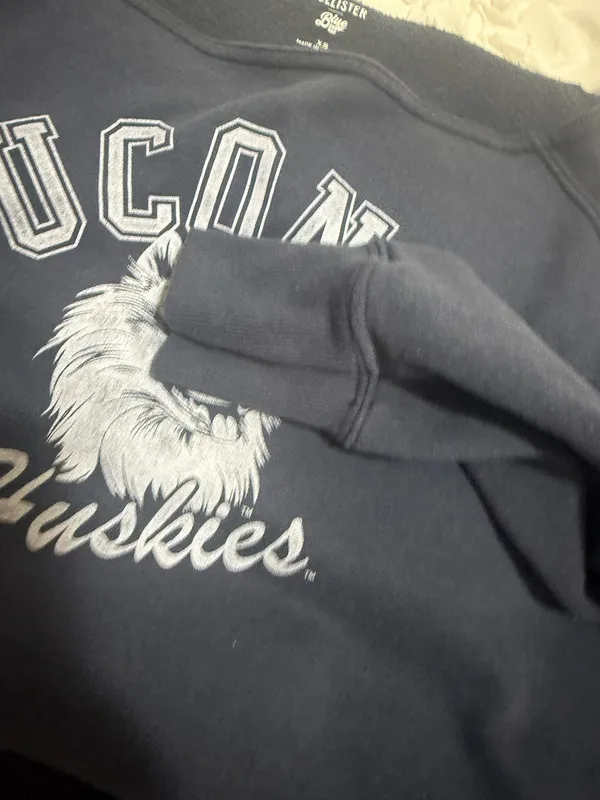 Hollister Crewneck - Image 3