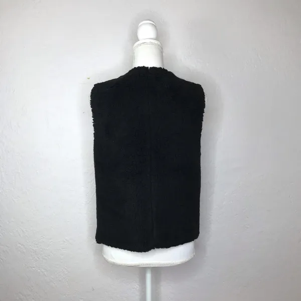 Madewell Women's Black Sherpa Faux Fur Zip Sleeveless Vest Size‎ Small - Image 2