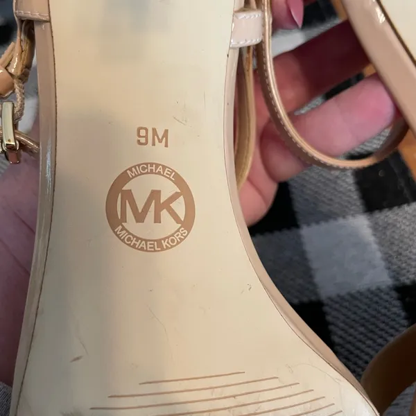 Michael Kors sandals tan patent leather - Image 5