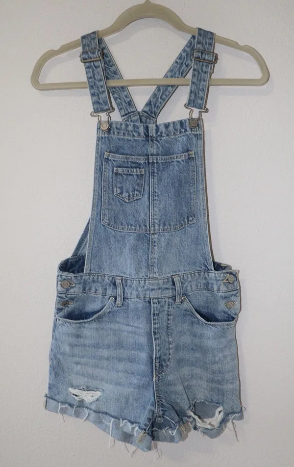 H&M Distressed overalls Shorts - Image 2