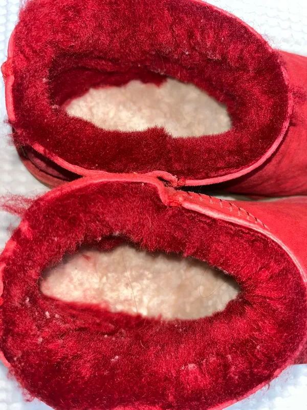 UGG Red size 6.5-7 women’s - Image 10