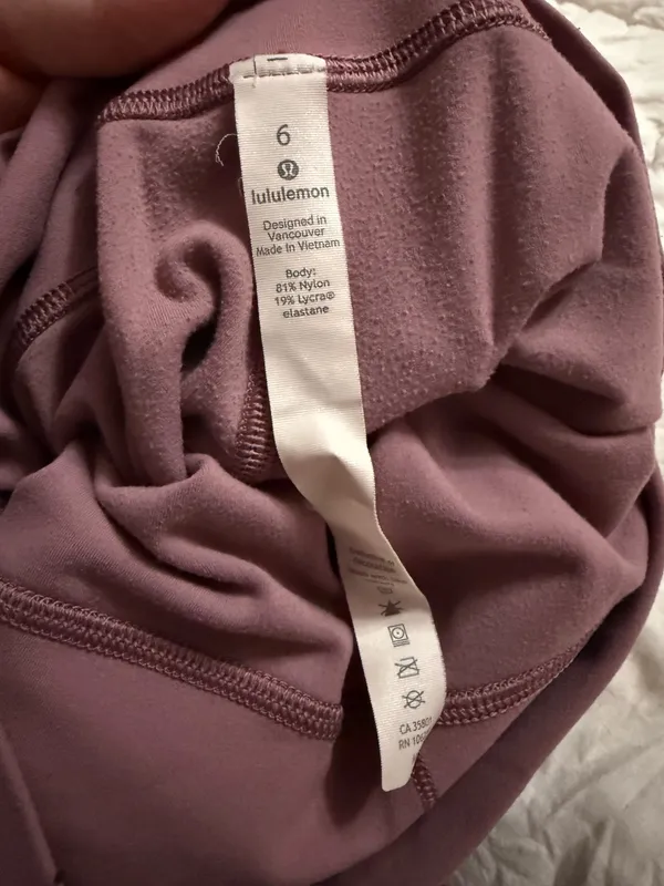 Pink Lululemon Leggings Align - Image 3