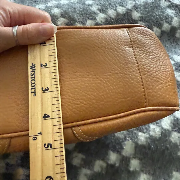 Tommy Hilfiger Y2k Tan Leather Going‎ Out Ring Shoulder Purse - Image 9