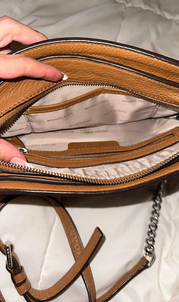Crossbody - Image 5