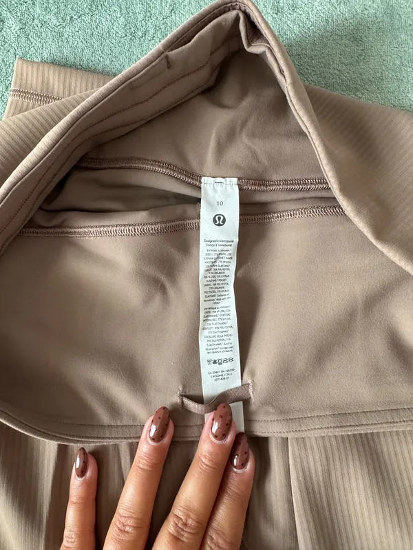 Lululemon Leggings - Image 3