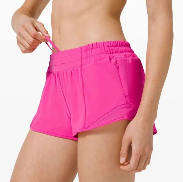 Lululemon Hotty Hot Low-Rise Short 2.5" - Image 3