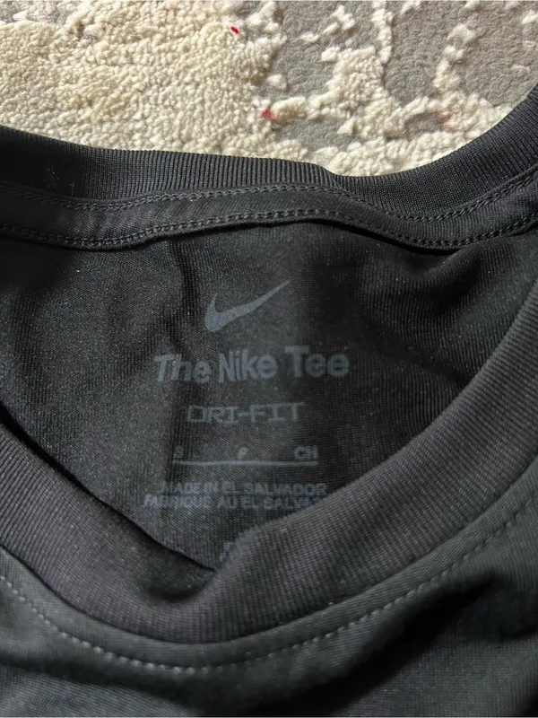 NWT Nike Black Legend Short Sleeve T-Shirt Size Small - Image 3