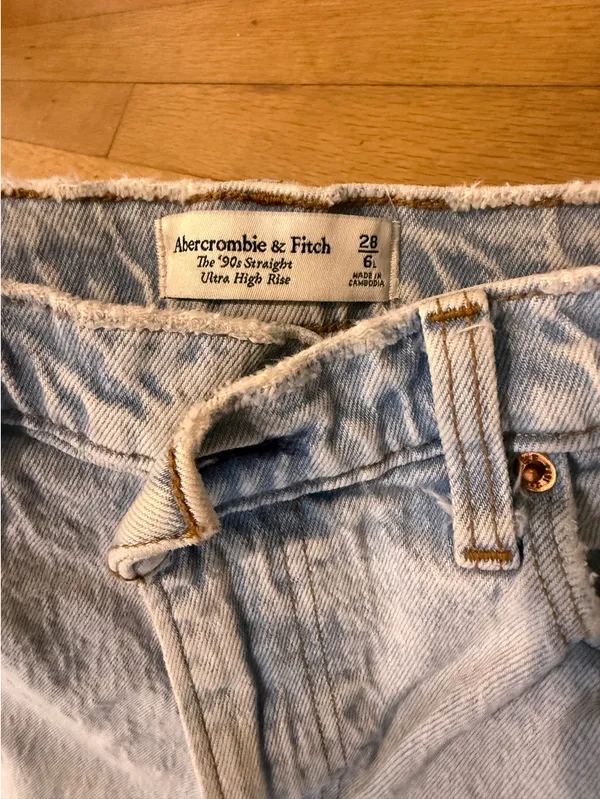 Abercrombie 90s High-Rise Straight - Image 2