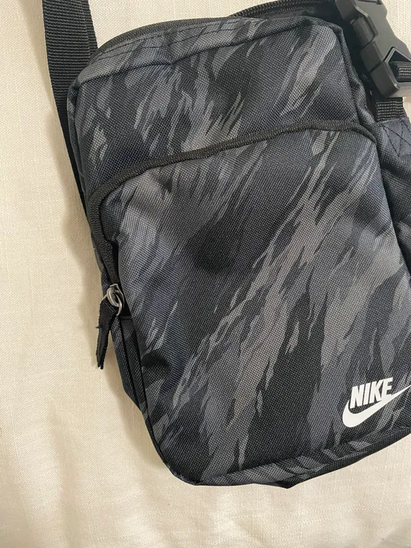 Nike Crossbody Purse/Sachel - Image 2