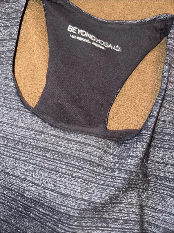 NEW NWT Beyond Yoga Spacedye Step Up Racerback Tank size M - Image 3