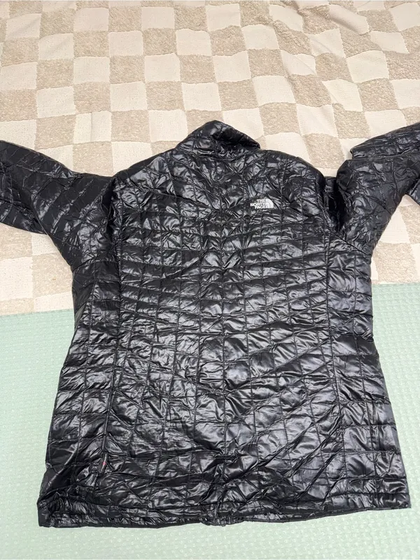 The North Face Women's Black Thermoball Quilted Packable Puffer Jacket size XL - Image 3