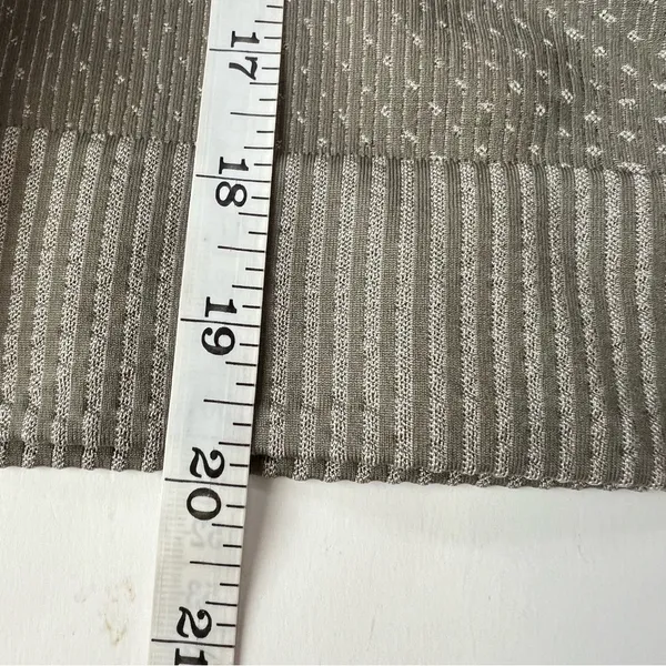 Lululemon Rest Less Cropped Half-Zip Grid Warp Rover Raw Linen Size 10 (Est) - Image 9