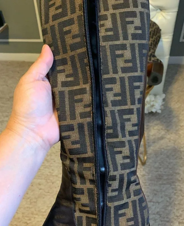 Fendi boots - Image 12