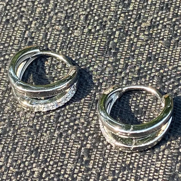 💎🩶 NEW S925 925 Sterling Silver Clear Crystal Double Tiered Huggie Hoop Earrings 🩶💎 - Image 3