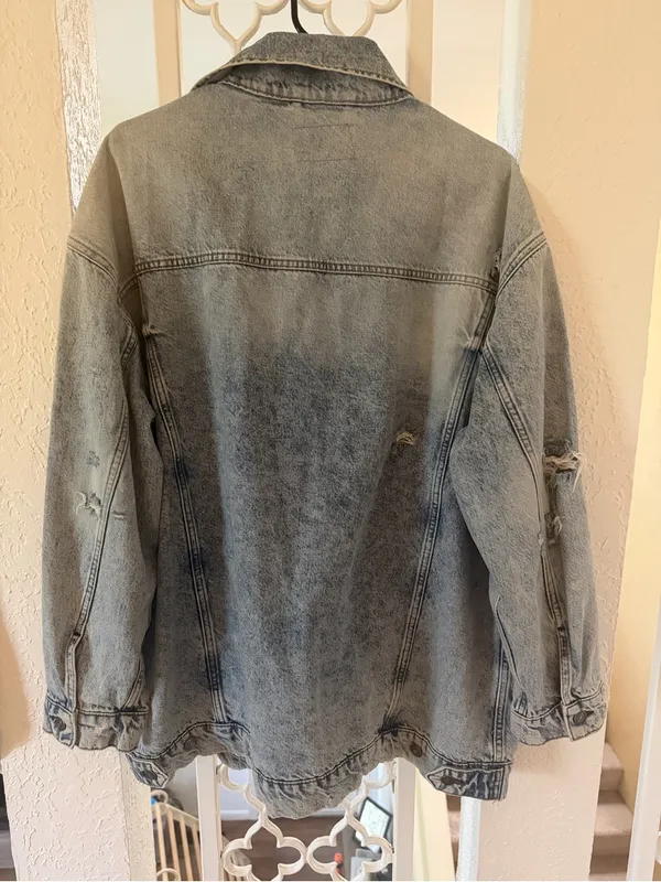 Free people distressed denim jacket - Image 4