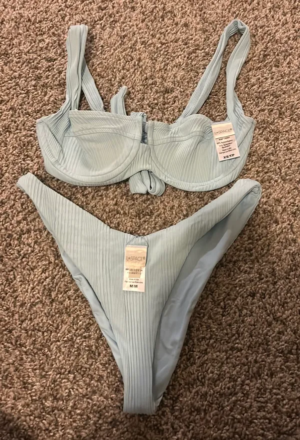Bikini - Image 3