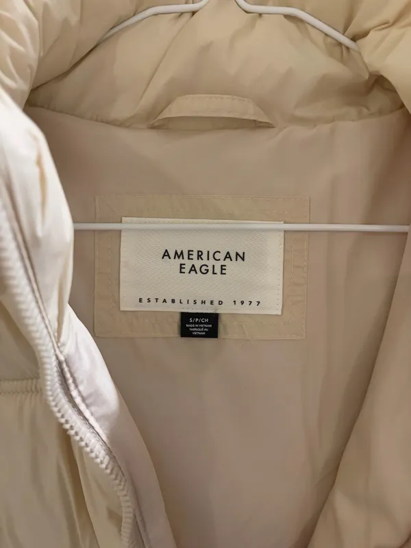 American Eagle Puffer Jacket - Image 4