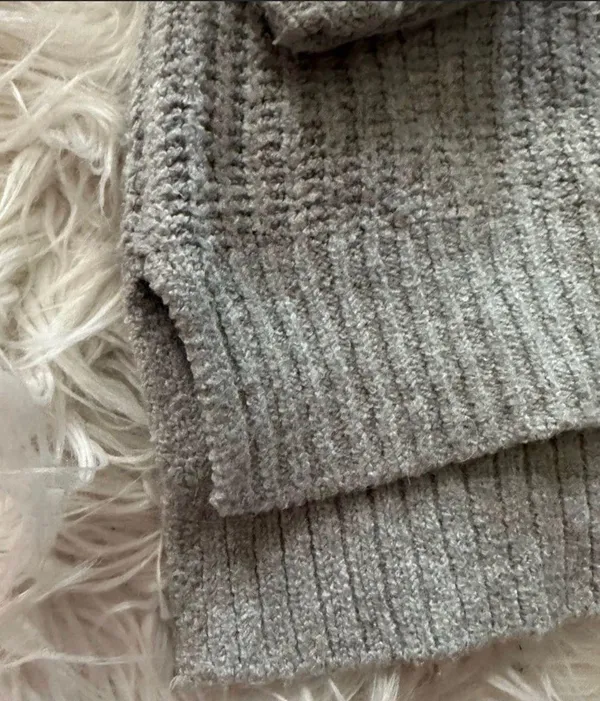 Sweater - Image 3