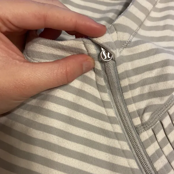 Lululemon Back on Track Pullover - Image 6