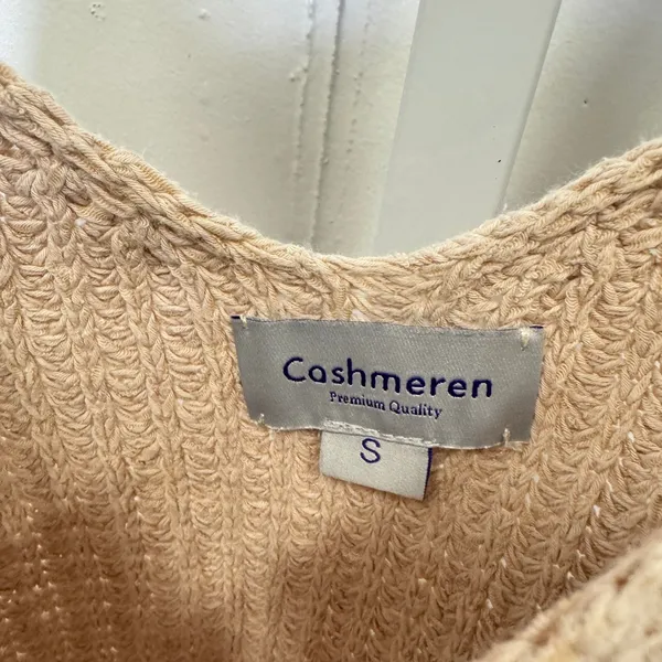 Cashmeren Women's Beige Knit Tank Top V-Neck Sleeveless Ribbed Minimalist Summer - Image 7