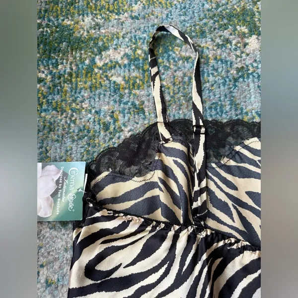NOS vintage Y2K Cinema Etoile Intimates zebra print lace trim cami, size large - Image 16