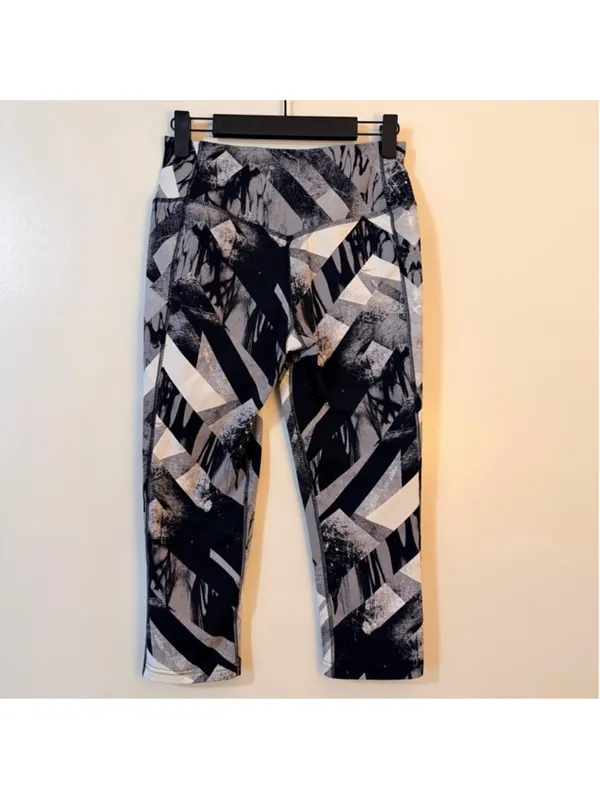 Nike Dri-FIT Capri Leggings Women's Small (b1) - Image 4