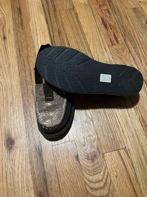 Ariat Golden Metallic Slip-Ons | Size 6 - Image 6