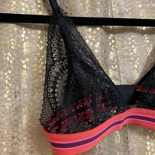 Victoria’s Secret black lace Very Sexy bralette, size S - Image 2