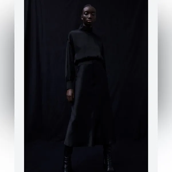NWT Zara Black Satin Effect Long Sleeve Mock Neck Top Size XS Zipper Turtleneck - Image 2