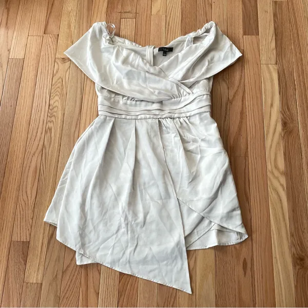 Lulus Off Shoulder Cream Mini Dress Womens Large Bridal Shower Romantic - Image 2