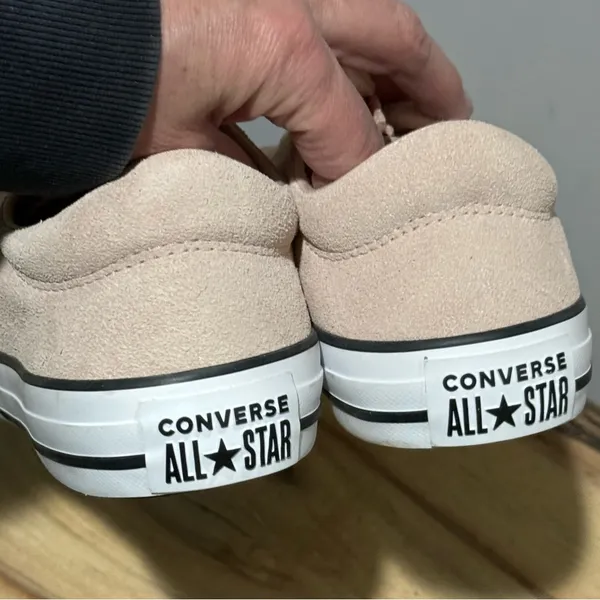 Converse Pink Suede Sneakers‎ Size 8 A36 - Image 6
