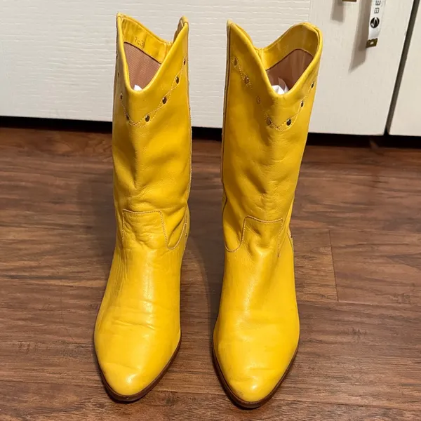 Vintage Dingo Yellow Leather Studded Cowboy Boots Retro Western Cowgirl Retro - Image 2