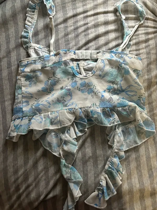 Edikted White and Light Blue Floral Ruffle Crop Top - Image 2