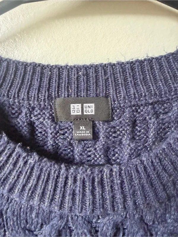 Uniqlo Navy Blue Cable Knit Crewneck Sweater Size XL - Image 5