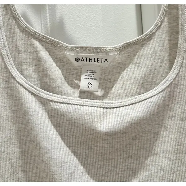 Athleta Cropped Ribbed Gray Tank Top - Image 2