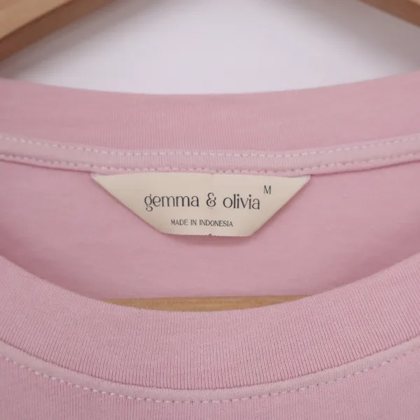 gemma & olivia T-Shirt Womens Medium Pink Cuffed Short Sleeve Cotton Fair - Image 2