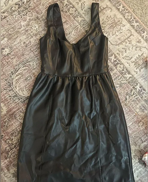 XS faux leather black dresss - Image 4